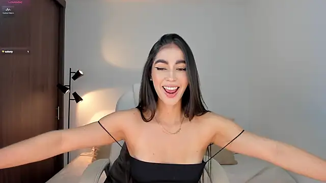 RebeccaBaxter online show from October 2025 10:40:02 PM