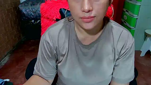 M e c e l online show from October 2025 07:48:02 PM