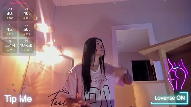 bonie lov online show from December 2025 10:48:01 PM