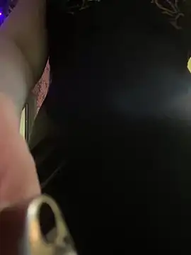 Snapshot of Mistimoon chatting on March 2025 06:03:01 AM Mistimoon online show from March 2025 06:03:01 AM