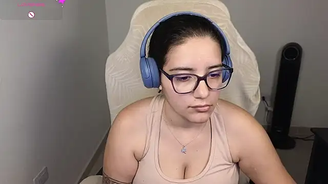 blue  moon  online show from November 2025 01:15:01 AM