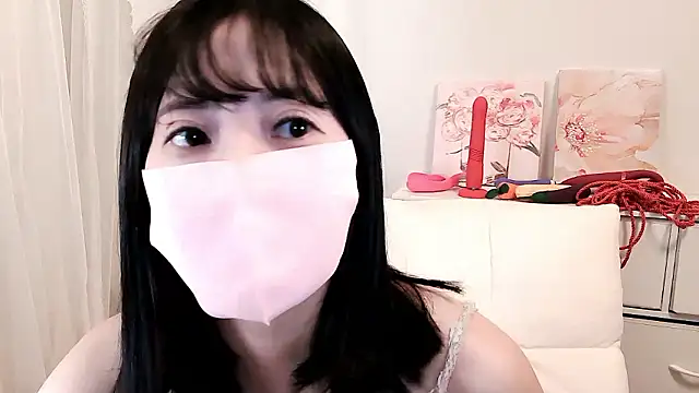 MOMO ROSE online show from November 2025 12:10:02 AM