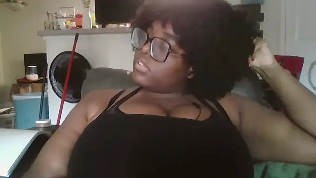 MissCC99 online show from October 2025 05:32:02 PM