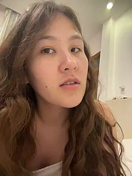 Snapshot of Riz_girl chatting on May 2026 05:20:01 PM Riz girl online show from May 2026 05:20:01 PM
