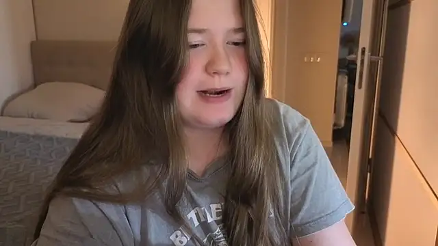 remirann  online show from October 2025 03:01:01 PM