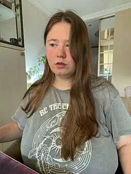 remirann  online show from October 2025 05:41:02 AM