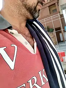 juandi21cm online show from February 2026 03:01:01 PM