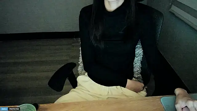 Snapshot of Ayase_momo chatting on January 2025 08:24:01 PM Ayase momo online show from January 2025 08:24:01 PM