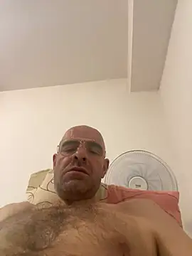 slim1976006 online show from June 2026 12:44:01 PM