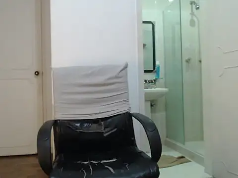 Snapshot of peterannaud chatting on February 2025 11:16:02 PM peterannaud online show from February 2025 11:16:02 PM