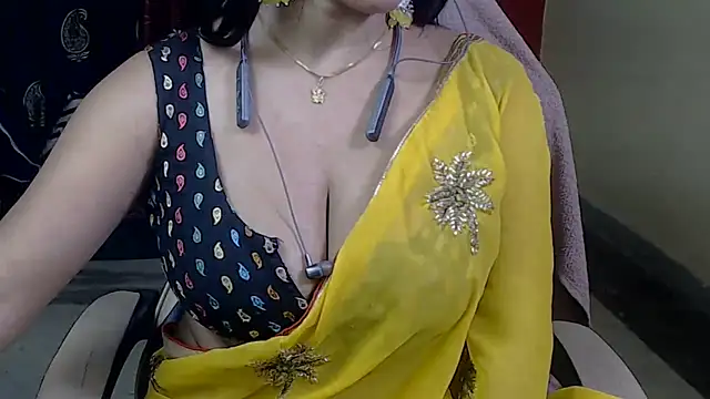 Naiaa-mylove online show from January 2025 12:49:02 PM