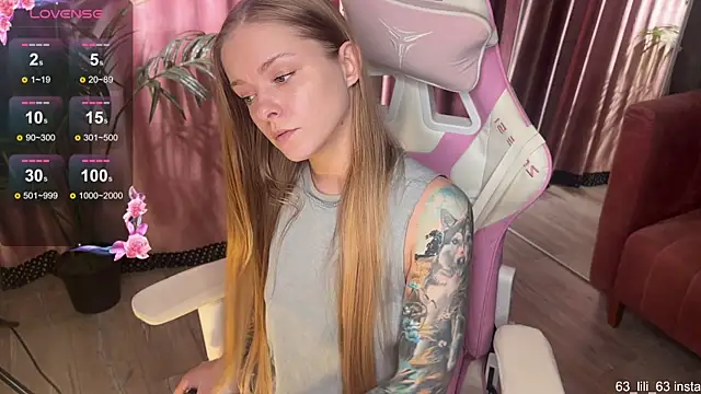 Snapshot of 01_lili_01 chatting on November 2025 04:05:01 PM 01 lili 01 online show from November 2025 04:05:01 PM