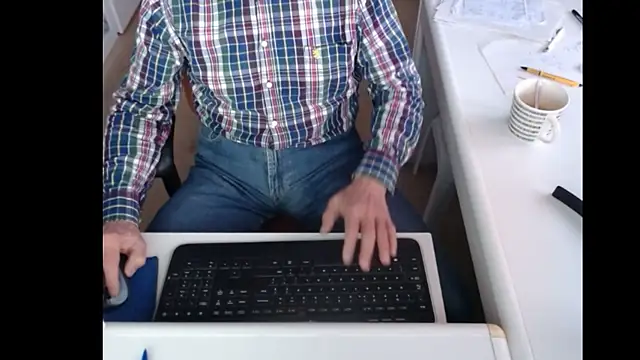 Snapshot of dutchpornking chatting on January 2025 08:01:01 AM dutchpornking online show from January 2025 08:01:01 AM