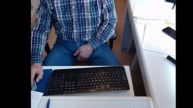 Snapshot of dutchpornking chatting on January 2025 01:23:02 PM dutchpornking online show from January 2025 01:23:02 PM