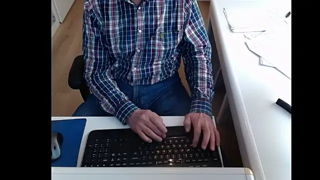 Snapshot of dutchpornking chatting on February 2025 11:43:02 AM dutchpornking online show from February 2025 11:43:02 AM