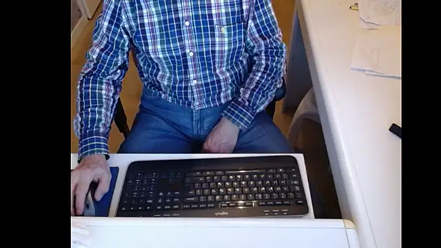 Snapshot of dutchpornking chatting on February 2025 04:52:01 PM dutchpornking online show from February 2025 04:52:01 PM