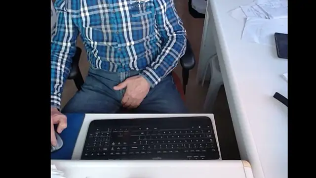 Snapshot of dutchpornking chatting on February 2025 04:36:01 PM dutchpornking online show from February 2025 04:36:01 PM