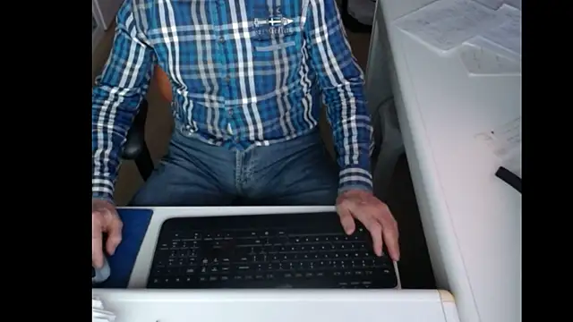 Snapshot of dutchpornking chatting on February 2025 04:58:02 PM dutchpornking online show from February 2025 04:58:02 PM