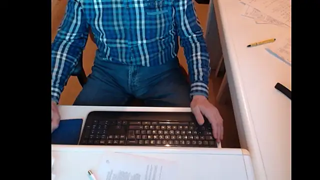 Snapshot of dutchpornking chatting on February 2025 07:17:02 PM dutchpornking online show from February 2025 07:17:02 PM