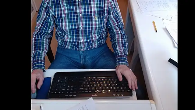 Snapshot of dutchpornking chatting on February 2025 12:22:02 PM dutchpornking online show from February 2025 12:22:02 PM