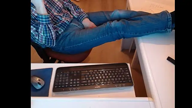 Snapshot of dutchpornking chatting on February 2025 06:59:02 PM dutchpornking online show from February 2025 06:59:02 PM