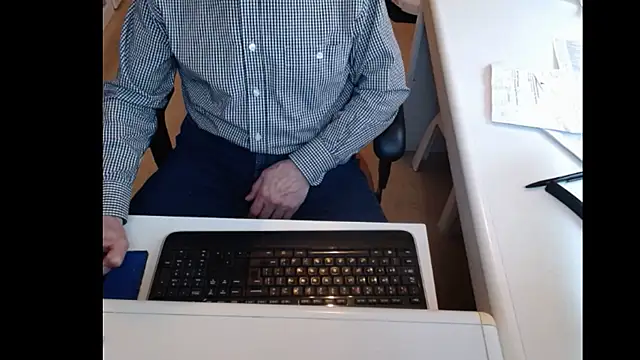 Snapshot of dutchpornking chatting on February 2025 01:40:02 PM dutchpornking online show from February 2025 01:40:02 PM