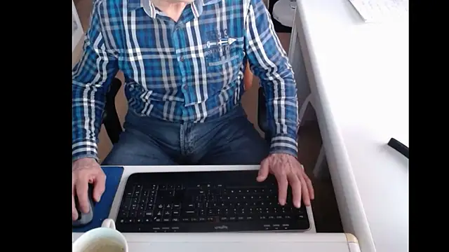 Snapshot of dutchpornking chatting on February 2025 08:18:01 AM dutchpornking online show from February 2025 08:18:01 AM