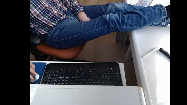 Snapshot of dutchpornking chatting on March 2025 11:51:01 AM dutchpornking online show from March 2025 11:51:01 AM