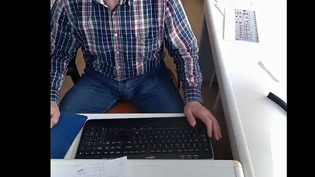 Snapshot of dutchpornking chatting on March 2025 11:06:02 AM dutchpornking online show from March 2025 11:06:02 AM