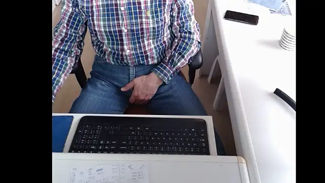 Snapshot of dutchpornking chatting on March 2025 11:23:01 AM dutchpornking online show from March 2025 11:23:01 AM