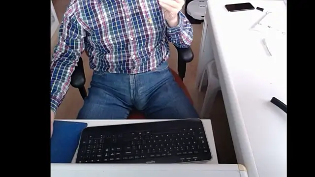 Snapshot of dutchpornking chatting on March 2025 04:19:02 PM dutchpornking online show from March 2025 04:19:02 PM