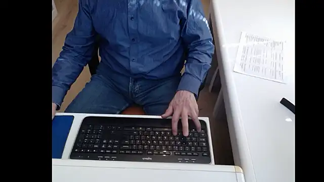 Snapshot of dutchpornking chatting on March 2025 12:22:02 PM dutchpornking online show from March 2025 12:22:02 PM