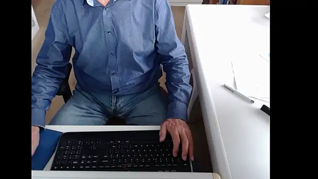 Snapshot of dutchpornking chatting on September 2025 08:49:01 AM dutchpornking online show from September 2025 08:49:01 AM