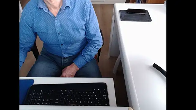 Snapshot of dutchpornking chatting on October 2025 07:18:02 AM dutchpornking online show from October 2025 07:18:02 AM