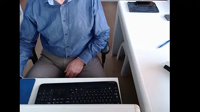 dutchpornking online show from March 2026 06:47:01 AM