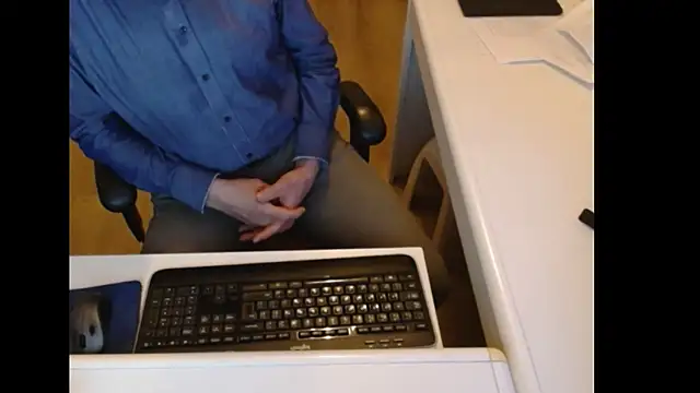 dutchpornking online show from March 2026 06:20:01 PM