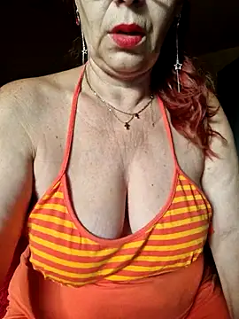 Snapshot of Chriss_Tinaa chatting on July 2026 04:36:01 AM Chriss Tinaa online show from July 2026 04:36:01 AM