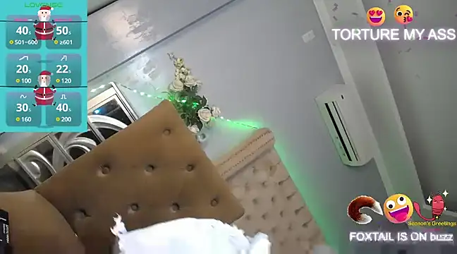 SpiffyFuchsia69 online show from December 2024 01:06:02 PM