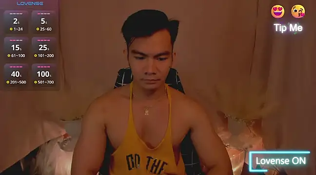 Snapshot of 000batman000 chatting on December 2024 11:25:01 PM 000batman000 online show from December 2024 11:25:01 PM