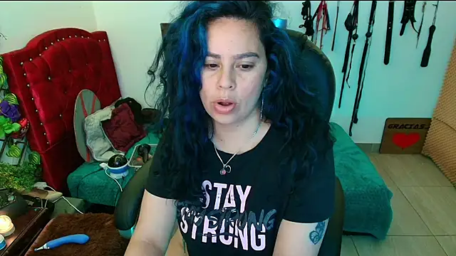 elektra 32 online show from February 2025 01:38:02 PM