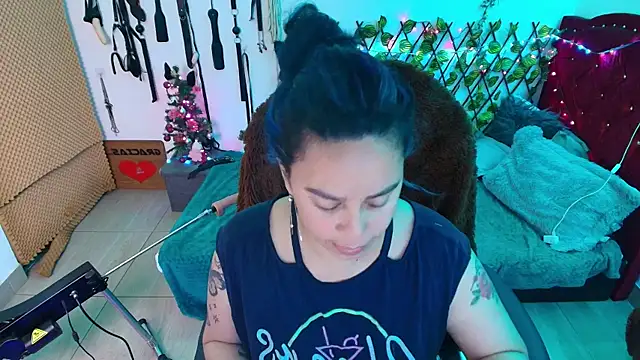 elektra 32 online show from December 2025 07:09:01 PM