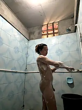 Snapshot of Kiana_Lee chatting on November 2025 04:28:02 AM Kiana Lee online show from November 2025 04:28:02 AM