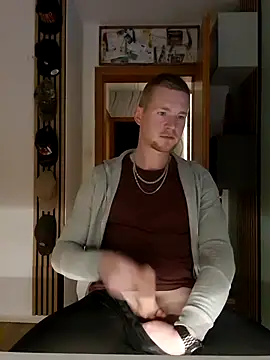 Playbunniboy online show from November 2025 06:09:02 PM