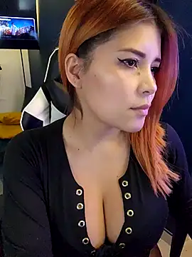 jnilu1227 online show from March 2025 05:39:01 PM