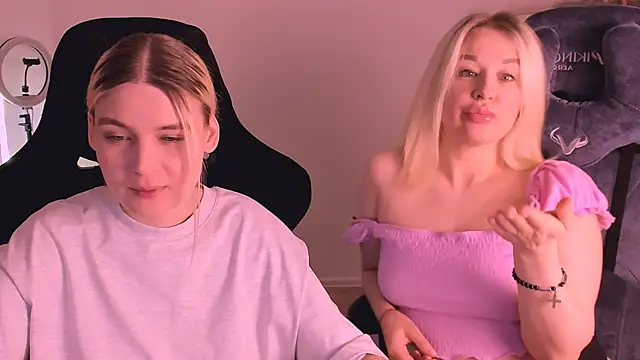 hotblonds online show from January 2025 04:35:01 PM