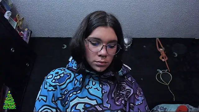 Lilmarieee online show from December 2024 10:09:02 PM