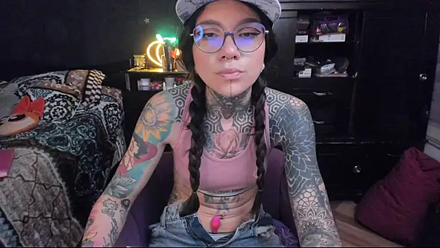 Lilmarieee online show from February 2025 12:20:02 AM