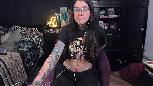 Lilmarieee online show from March 2025 01:09:01 AM