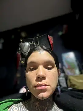 Lilmarieee online show from October 2025 12:41:02 AM