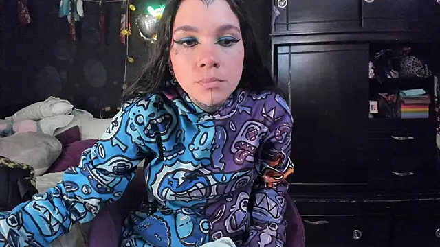 Lilmarieee online show from November 2025 10:10:02 PM